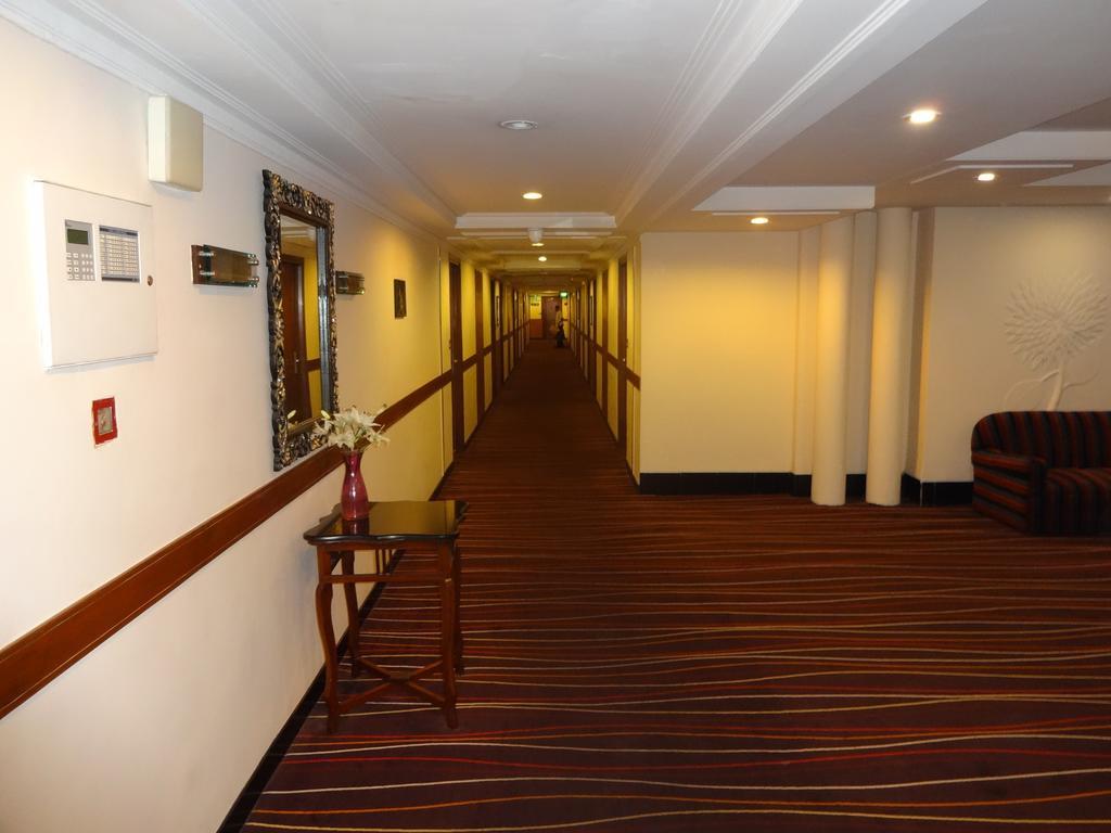 โรงแรมกรีนพาร์ค ไฮเดอราบัด ภายนอก รูปภาพ